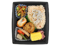 ニューデイズ 梅しらすご飯の和風弁当 だしご飯 商品写真