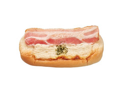 ニューデイズ 大きなベーコン＆ツナマヨパン 三元豚ベーコン使用 商品写真