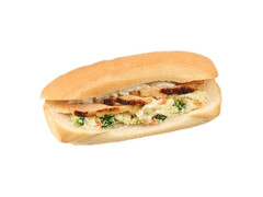 ニューデイズ 米粉入りチャバタサンド グリルチキン＆シチュー風サラダ