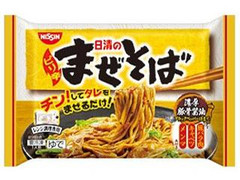 日清食品冷凍 冷凍 ピリ辛まぜそば 濃厚豚骨醤油 商品写真