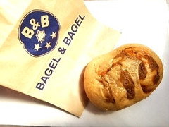 BAGEL＆BAGEL プレミアムベーグル 赤野菜とカレー 商品写真