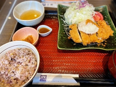 梅おろしチキンかつ定食 五穀ご飯