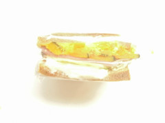 エクセルシオールカフェ 豆腐ハンバーグ＆彩り野菜サンド 商品写真