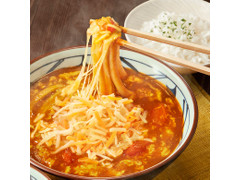 丸亀製麺 とろける4種のチーズトマたまカレーうどん 商品写真