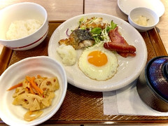 ガスト よりどりバランス朝定食