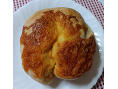 BOULANGERIE KEN トマトチェダーチーズソーセージベーグル 商品写真