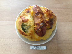 BOULANGERIE KEN パンプキンソーセージ チェダーチーズベーグル 商品写真