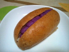 KARIN BAGEL 紫芋サンドベーグル 商品写真