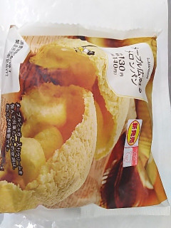 「ローソン メープル広がるメロンパン」のクチコミ画像 by いちごみるうさん