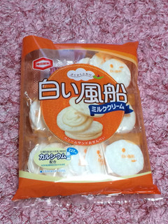 「亀田製菓 白い風船 ミルククリーム 袋21枚」のクチコミ画像 by ろーずありすさん