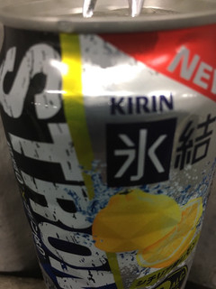 「KIRIN 氷結ストロング シチリア産レモン 缶350ml」のクチコミ画像 by レビュアーさん
