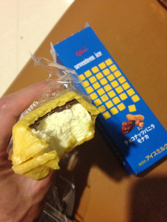 「グリコ セブンティーンアイス チョコナッツバニラモナカ 箱96ml」のクチコミ画像 by Ryo----Nさん