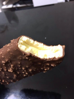 「明治 GOLD LINE チョコレートクランチ＆バニラ 袋90ml」のクチコミ画像 by レビュアーさん