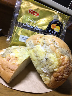 「フジパン オニオンチーズパン 袋1個」のクチコミ画像 by モモコとモココさん