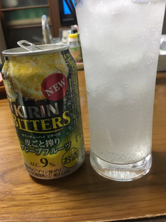 「KIRIN チューハイ ビターズ 皮ごと搾りグレープフルーツ 缶350ml」のクチコミ画像 by レビュアーさん