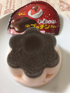 「グリコ Bigプッチンプリン 冬の苺ショコラ カップ155g」のクチコミ画像 by MOKAさん