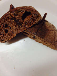 「神戸屋 板チョコメロンパン 袋1個」のクチコミ画像 by めーぐーさん