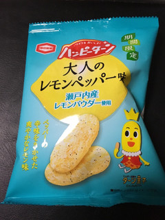 「亀田製菓 ハッピーターン 大人のレモンペッパー味 袋32g」のクチコミ画像 by かおるうさん
