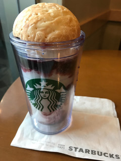 「スターバックス アメリカン チェリー パイ フラペチーノ」のクチコミ画像 by かずなさん