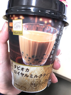 「ローソン Uchi Cafe’ SWEETS ウチカフェ タピオカロイヤルミルクティー」のクチコミ画像 by nakonakokanakoさん
