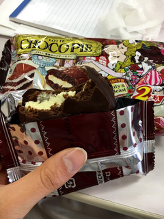 「ロッテ チョコパイ ティラミス 晩餐会のデザート仕立て 箱6個」のクチコミ画像 by ひじきーなさん