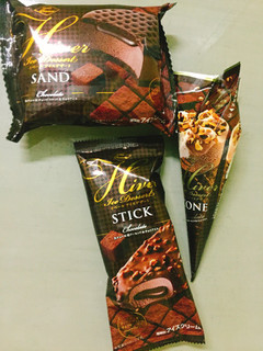 「赤城 HIVER ICE DESSERT STICK チョコレート 袋85ml」のクチコミ画像 by しょこらんさん