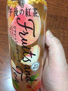 「KIRIN 午後の紅茶 Fruits and Tea リフレッシングピーチ ペット500ml」のクチコミ画像 by kafuruさん