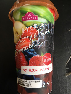 「トップバリュ 果実を楽しめる Berry＆Fruit Smoothie カップ215g」のクチコミ画像 by かおるうさん