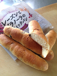 「ヤマザキ レーズンとグラノーラのスティックパン 袋6本」のクチコミ画像 by ポロリさん
