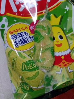 「亀田製菓 ハッピーターン えだ豆味 袋96g」のクチコミ画像 by ソフィアさん