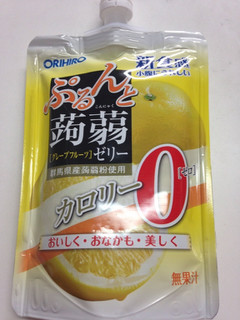 「オリヒロ ぷるんと蒟蒻ゼリー グレープフルーツ 130g」のクチコミ画像 by めーぐーさん