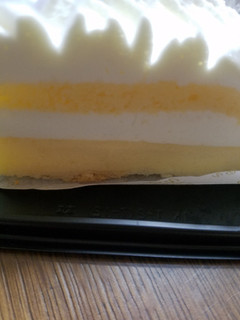 「ローソン Uchi Cafe’ SWEETS ダブルチーズケーキ」のクチコミ画像 by レビュアーさん