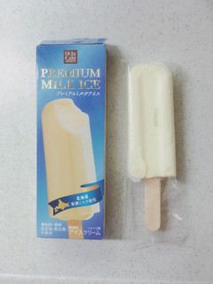 「ローソン Uchi Cafe’ SWEETS プレミアムミルクアイス」のクチコミ画像 by ゆにょちゃぬさん
