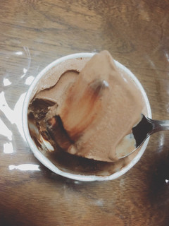 「ハーゲンダッツ ミニカップ チョコレートブラウニー カップ110ml」のクチコミ画像 by ゆにょちゃぬさん