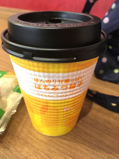 「ファミリーマート カフェ気分 ほんのり甘酸っぱい はちみつ柚子」のクチコミ画像 by カルーアさん