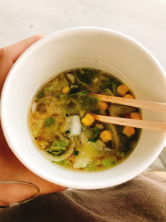 「東洋水産 マルちゃん 7種の野菜を食べるスープ 鶏だし中華 カップ22g」のクチコミ画像 by 野良猫876さん