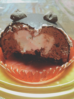 「セブン-イレブン 黒猫チョコケーキ」のクチコミ画像 by ゆにょちゃぬさん