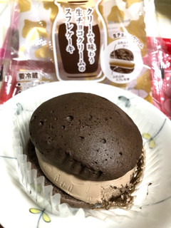 「ヤマザキ クリームを味わう生チョコクリームのスフレケーキ 袋1個」のクチコミ画像 by ポロリさん