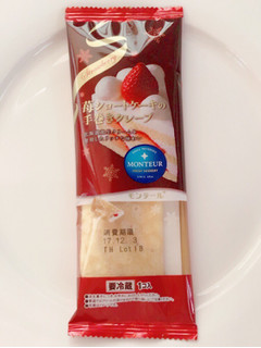 「モンテール 小さな洋菓子店 苺ショートケーキの手巻きクレープ 袋1個」のクチコミ画像 by まよたん さん