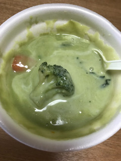 「ローソン 19品目の野菜が摂れる緑のポタージュ」のクチコミ画像 by あっちゅんちゃんさん