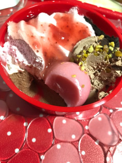 「ドンレミー 苺とチョコのパフェ カップ1個」のクチコミ画像 by ポロリさん