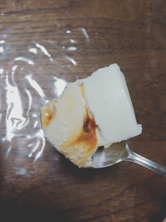 「ロッテ 濃厚クリームチーズアイス きなこ黒みつ カップ120ml」のクチコミ画像 by ゆにょちゃぬさん