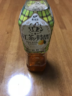 「UCC 霧の紅茶 紅茶の時間 ティーウィズレモン 低糖 ペットT930ml」のクチコミ画像 by ろーずありすさん