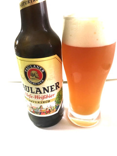 「Paulaner Brauerei Gruppe ヘーフェ・ヴァイスビア 瓶330ml」のクチコミ画像 by レビュアーさん