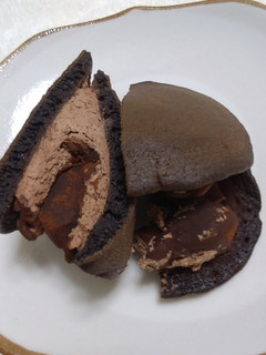 「セブン-イレブン もっちりチョコパンケーキどら」のクチコミ画像 by レビュアーさん