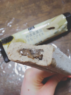 「ローソン Uchi Cafe’ SWEETS 丹波産黒豆きなこアイス」のクチコミ画像 by ゆにょちゃぬさん