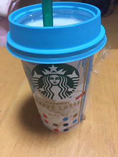 「スターバックス カフェラテ カップ200ml」のクチコミ画像 by えみあやぱんさん