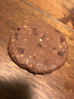 「ステラおばさんのクッキー ダブルチョコナッツ 袋1枚」のクチコミ画像 by あっちゅんちゃんさん