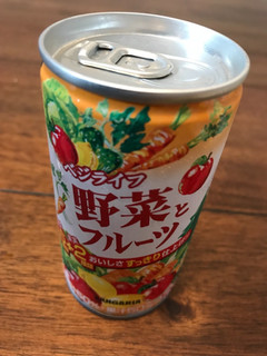 「サンガリア ベジライフ野菜とフルーツ 缶190g」のクチコミ画像 by あっちゅんちゃんさん