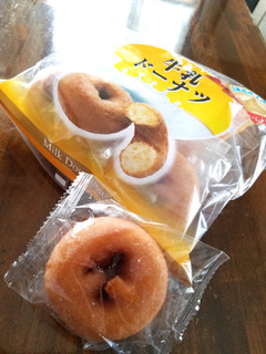 「宮田製菓 牛乳ドーナツ 袋8個」のクチコミ画像 by みゅー14さん